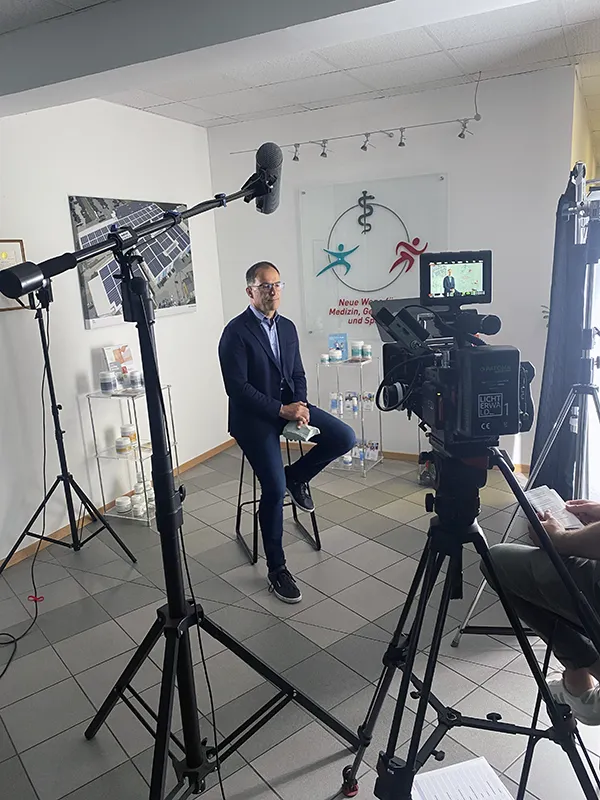 Dieter Maurer im Making-Of Image-Video von PANACEO Dieter Maurer im Making-Of Image-Video von PANACEO